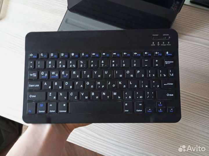 Bluetooth клавиатура