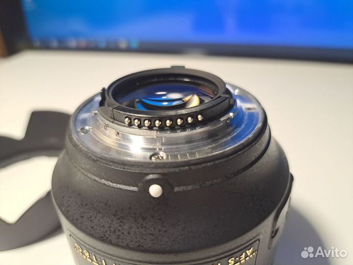 Объектив nikon 85mm