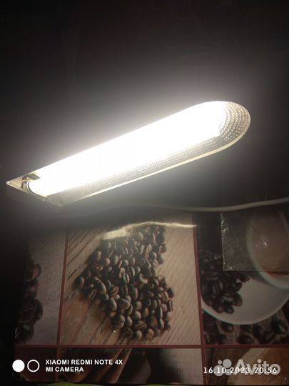 Лампа настольная