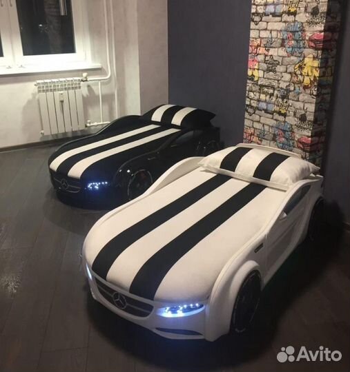 Кровать машина