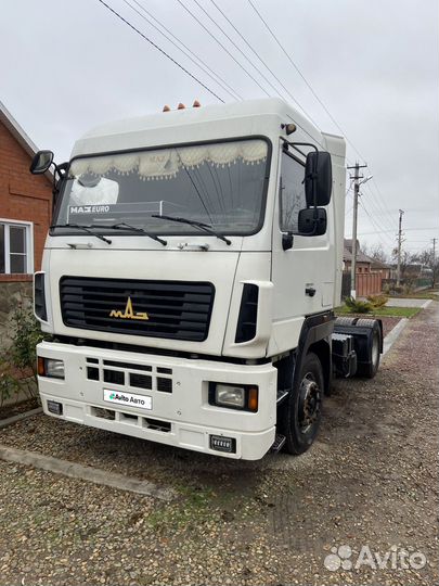 МАЗ 5440А9-1320-031 с полуприцепом, 2011