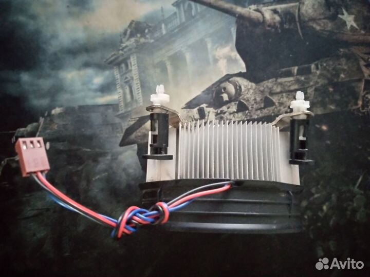 Материнская плата с процессором и памятью