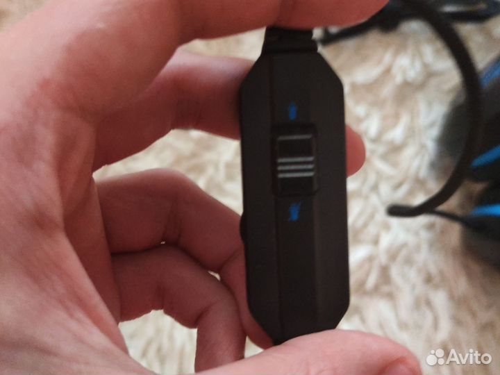 Проводные наушники с микрофоном