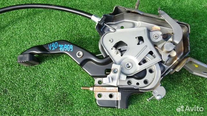 Педаль стояночного тормоза Nissan Tino V10 QG18DE