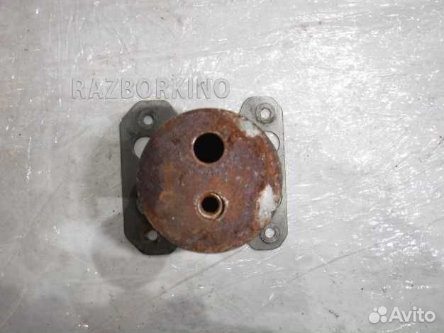 Кронштейн усилителя переднего бампера