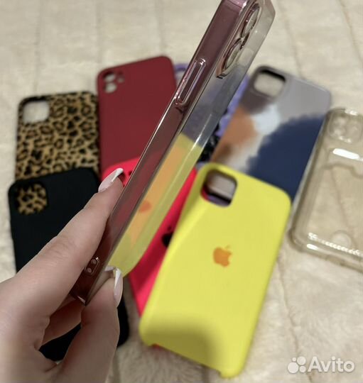 Чехлы на телефон iPhone 11