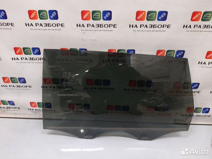 Стекло двери заднее левое Audi Q7 4LB 4.2 2006