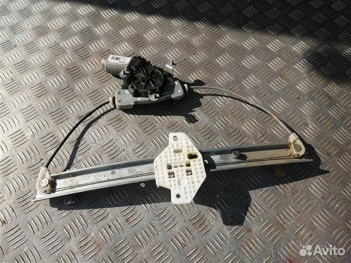 Стеклоподъемник задний правый Hyundai Solaris RB