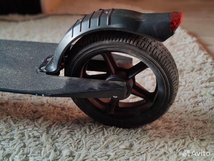 Улучшенный электросамокат iconbit