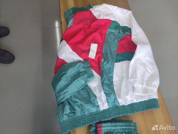 Спортивный костюм из США