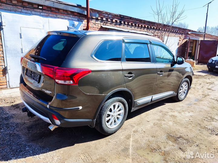 Mitsubishi Outlander 2.4 CVT, 2018, 28 000 км