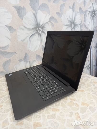Lenovo, core i3-6060U, 4 ram, hdd 500