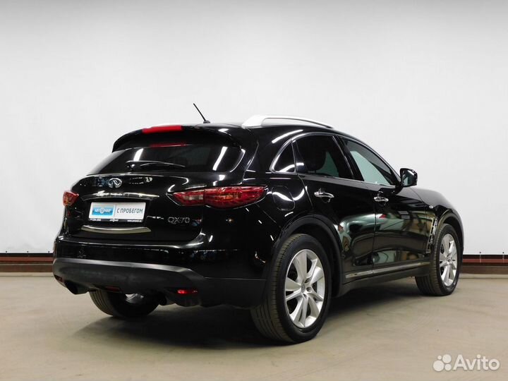 Infiniti QX70 3.0 AT, 2016, 136 035 км