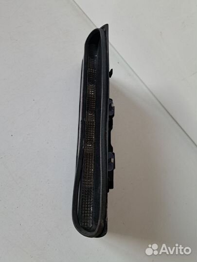 Фонарь стоп сигнала Opel Astra H Седан