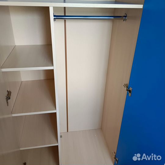 Шкаф в детскую