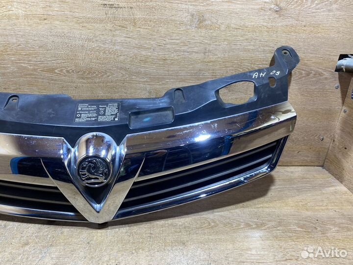Решетка радиатора Opel Astra H рест Арт. 130329