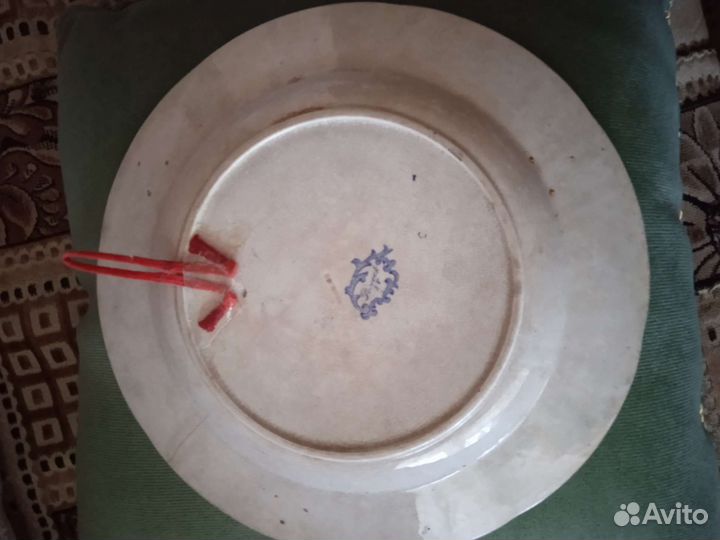 Старинная тарелка