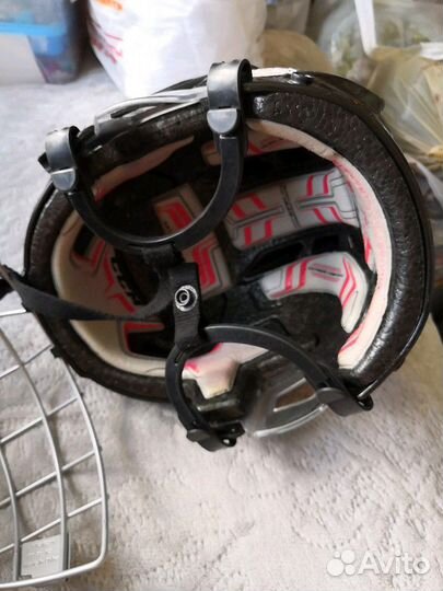 Хоккейный профессиональный шлем