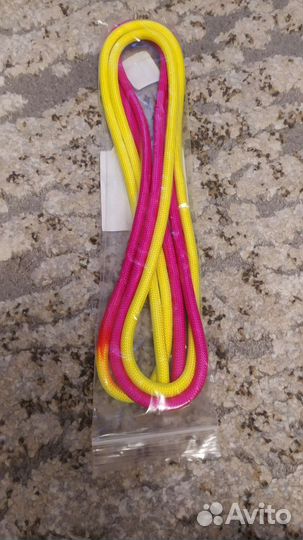 Гимнастическая скакалка