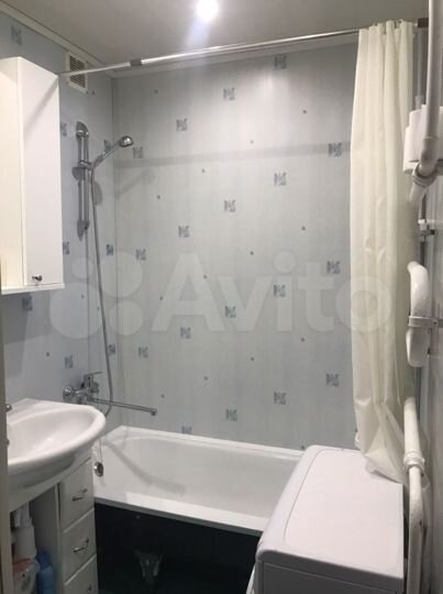 2-к. квартира, 42 м², 3/5 эт.