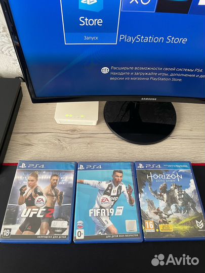 Sony playstation 4 slim
