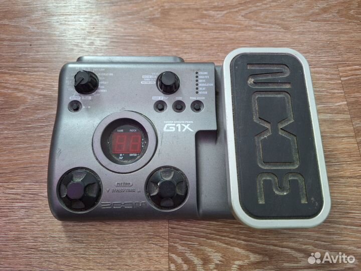 Гитарный процессор zoom g1x