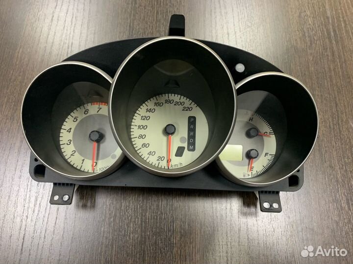 В продаже приборная панель mazda 3 BK (1.6)