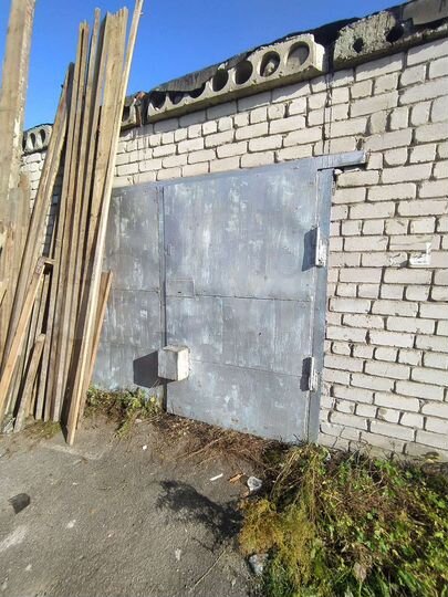 Гараж, > 30 м²