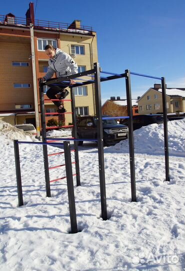 Спортивный комплекс воркаут для двора