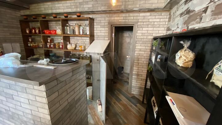 Торговая площадь, 61 м²