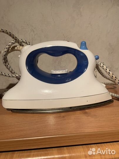 Утюг с парогенератором scarlett
