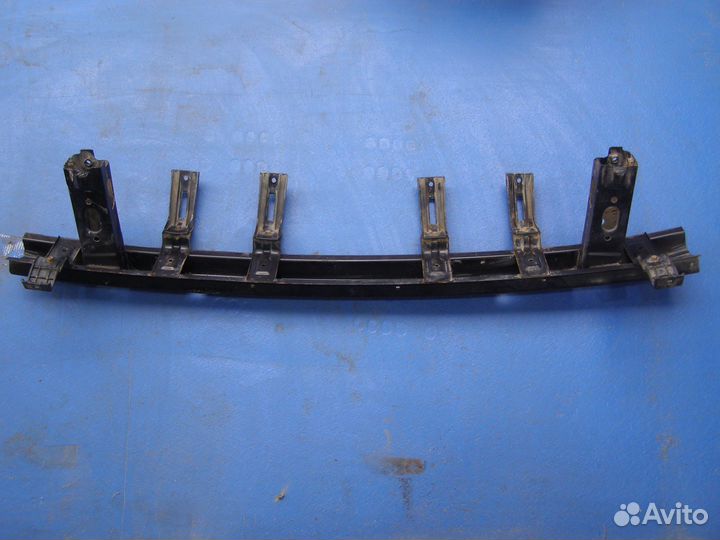 Усилитель заднего бампера Hyundai Tucson 1