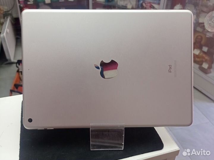 Планшет apple iPad 7 th Generation 2009 128 g