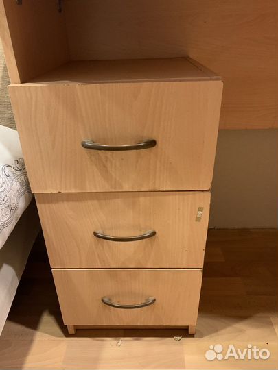 Компьютерный стол