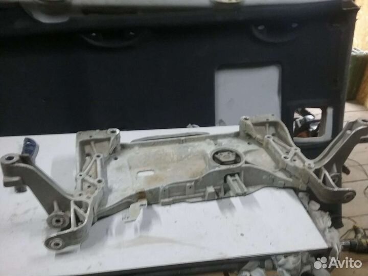 Подрамник на Шкода Октавия A5