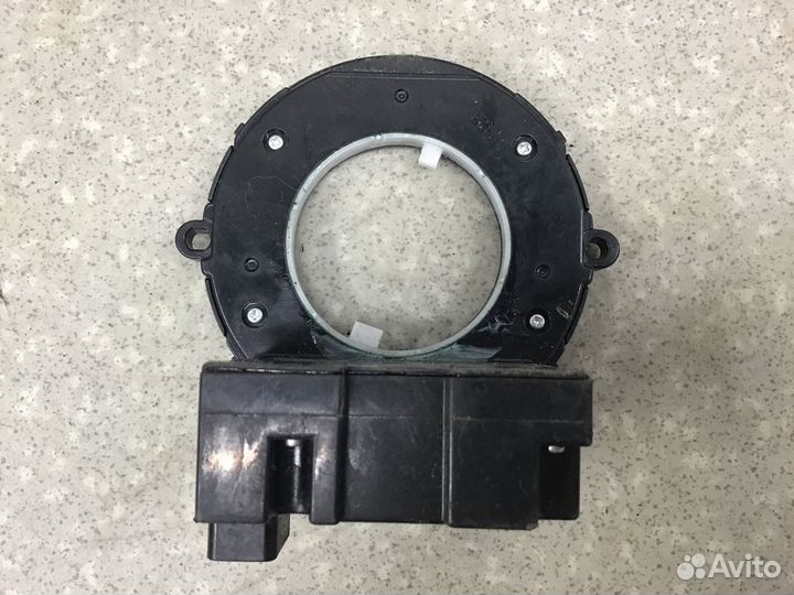 Датчик угла поворота рулевого колеса Toyota Highla