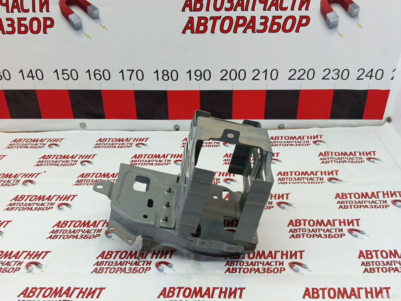 Площадка подставка аккумулятора Voyah Free