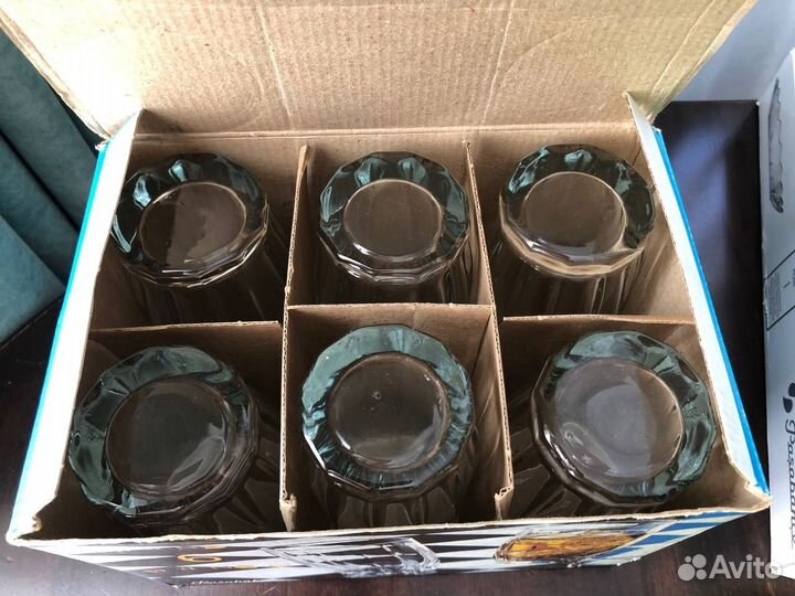 Стеклянные стаканы