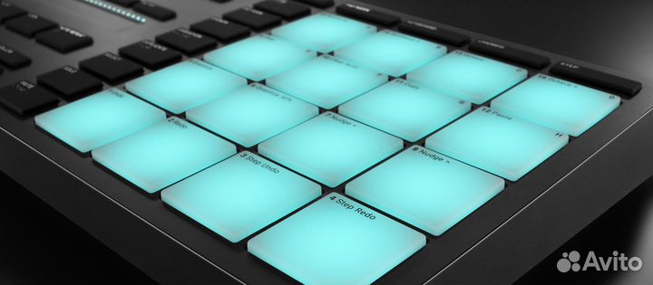 Контроллер Maschine Micro Mk3