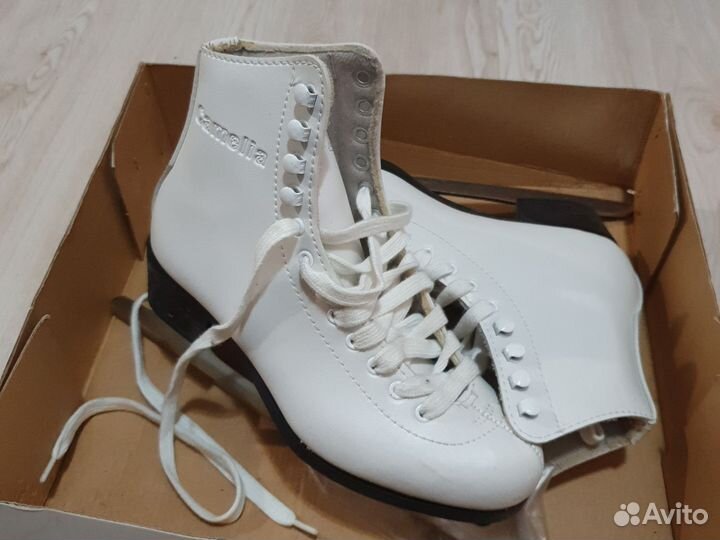 Коньки фигурные Blaze Camelia 38