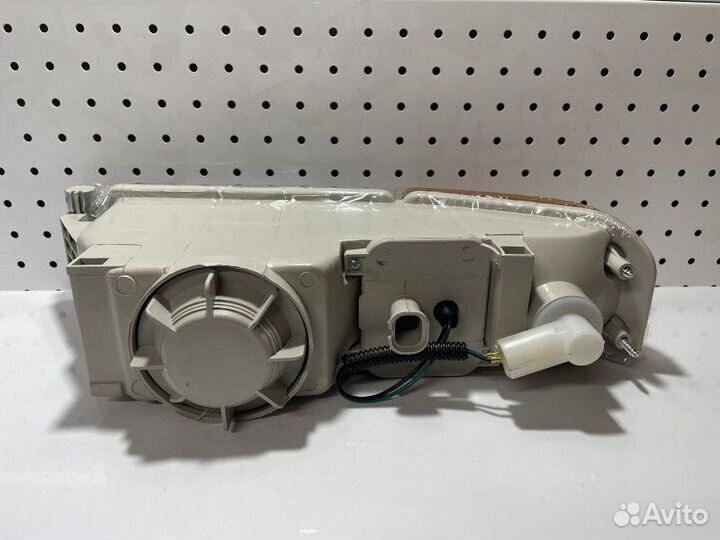 Фара противотуманная левая Man Tga/Tgl/Tgm