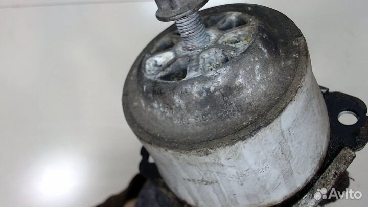 Подушка крепления двигателя Audi Q7, 2011