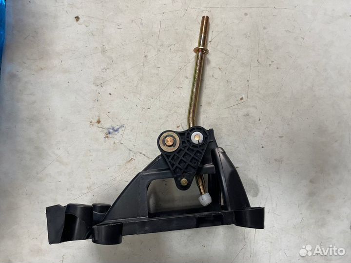 Кулиса рычаг переключения передач Лифан Солано