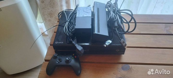 Игровая приставка xbox one