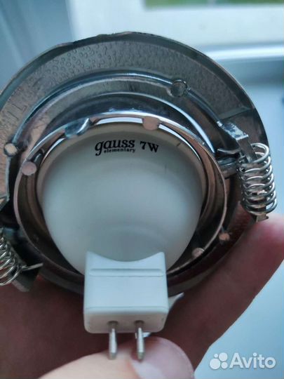 Точечные светильники с лампами