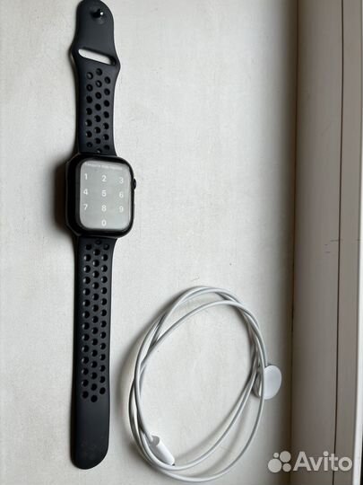 Продаются часы Apple Watch 7 Nike (45 mm.)