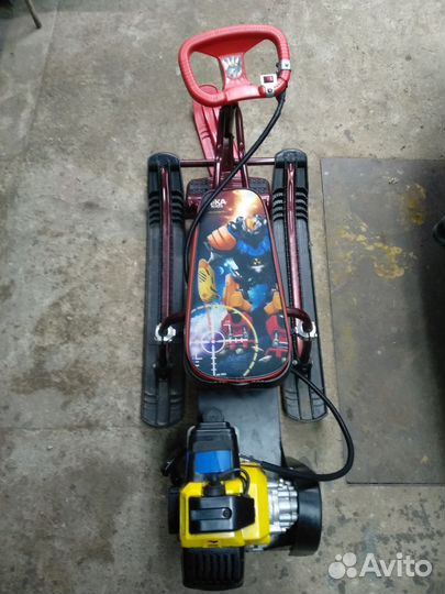 Детский снегокат с мотором