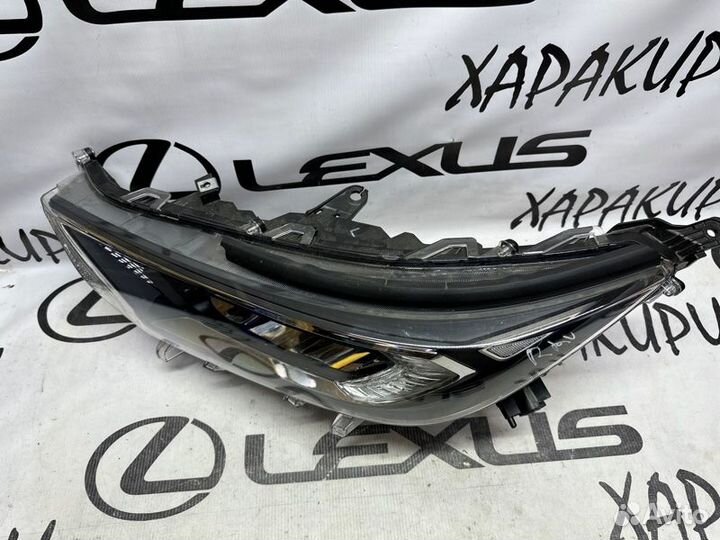 Фара передняя левая Toyota Rav4 50 2019-Н.в