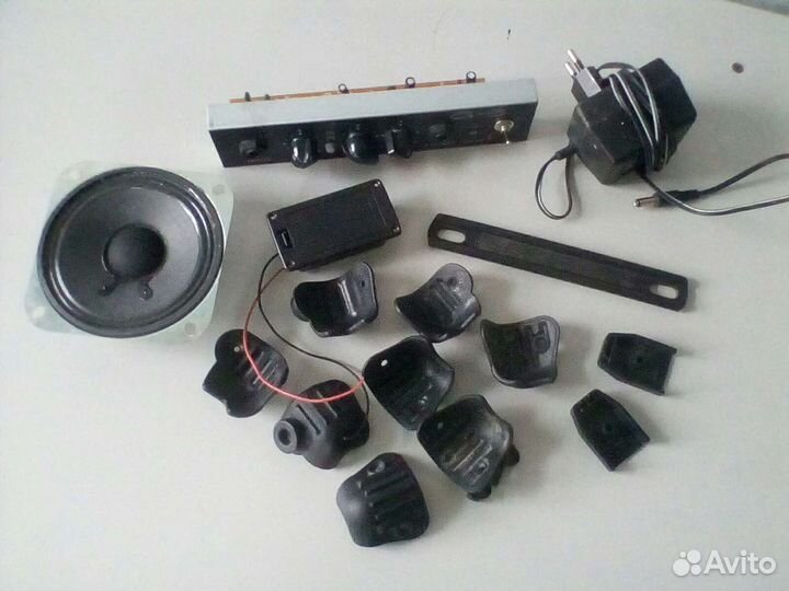 Запчасти от комбоусилителя Belcat G-5