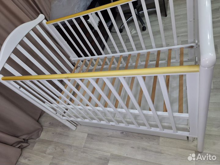 Детская кроватка с универсальным маятником Гандыля